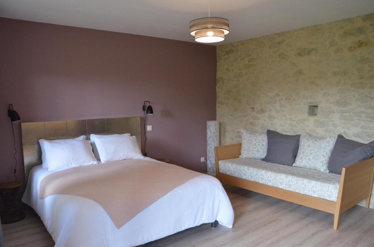 Au Petit Grain Bed & Breakfast Coutures  Exterior foto